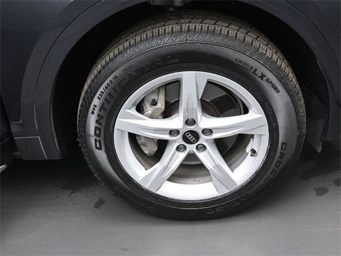 Used 2023 Audi Q5 2.0T Premium w/ Convenience Package image 39