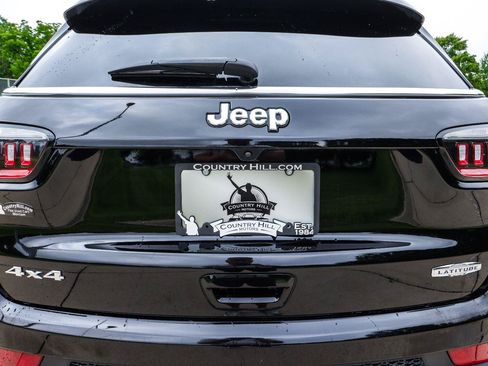 Used 2024 Jeep Compass Latitude AWD/4WD image 40