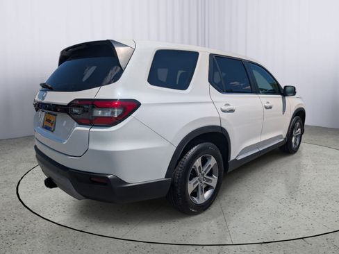 Certified 2023 Honda Pilot EX-L image 3