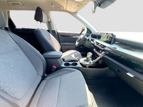 New 2026 Kia Seltos S FWD image 28