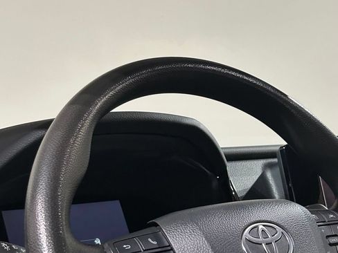 Used 2025 Toyota Camry LE FWD image 38