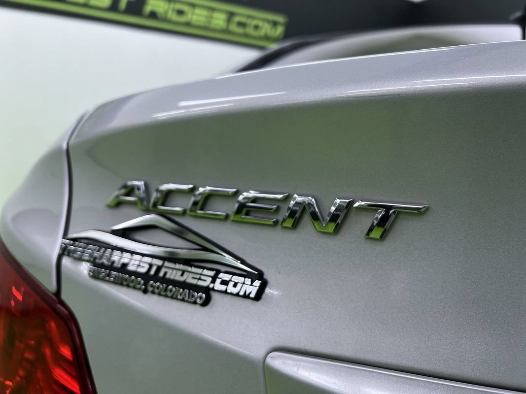 Used 2014 Hyundai Accent GLS FWD image 12