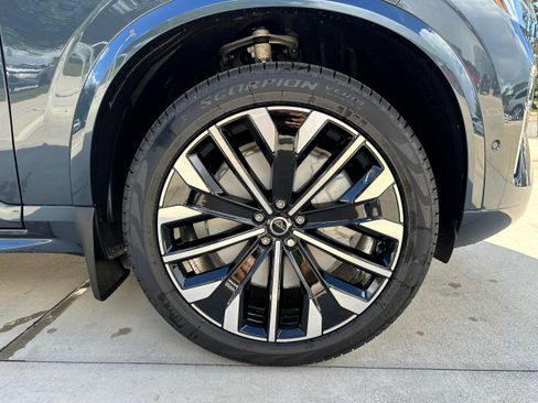 Used 2026 Volvo XC90 B6 Plus w/ Protection Package Premier image 7