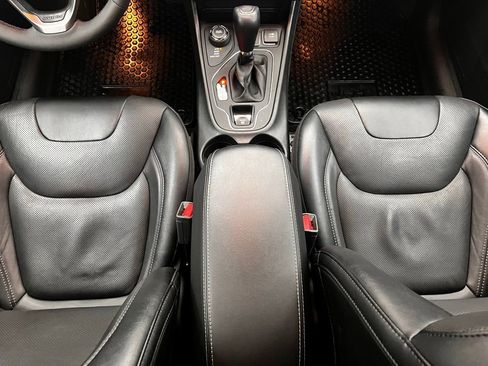 Used 2022 Jeep Cherokee Latitude Lux image 26