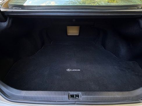 Used 2010 Lexus ES 350 FWD image 9