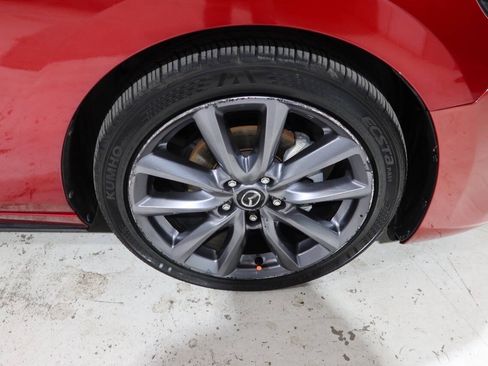 Used 2019 MAZDA MAZDA3 Hatchback FWD image 38