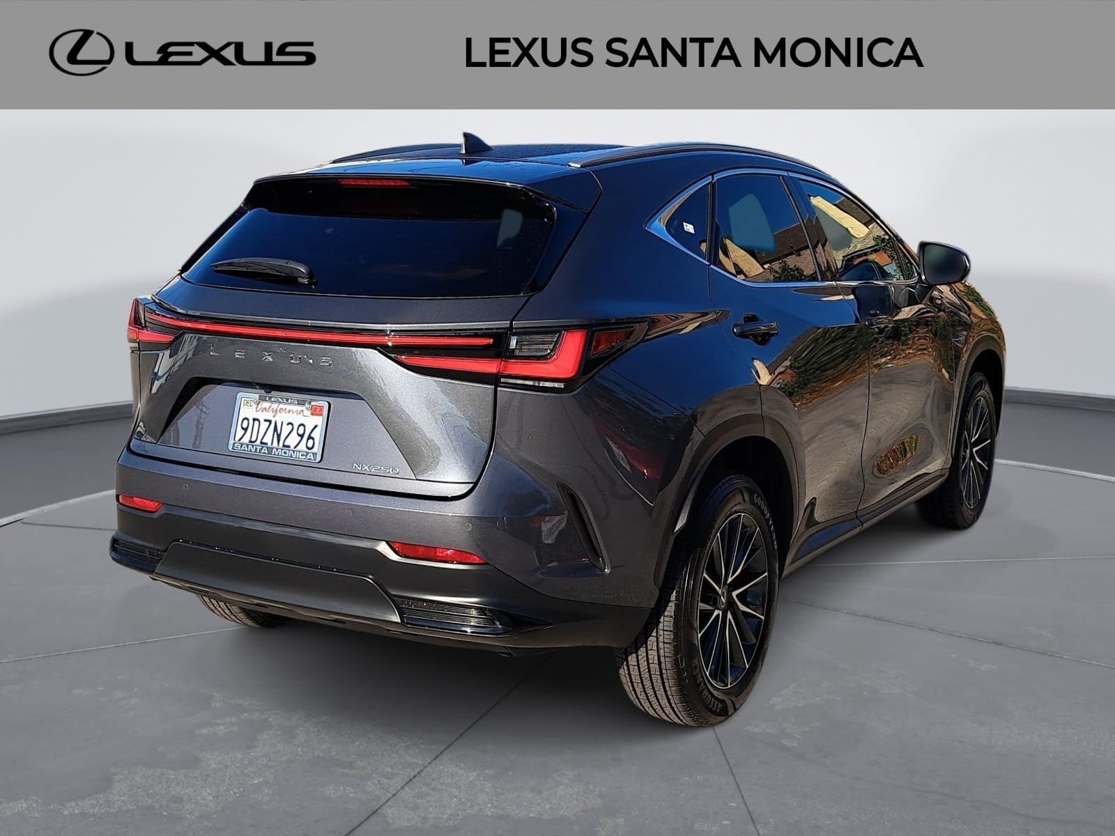 Used 2022 Lexus NX 250 FWD image 5