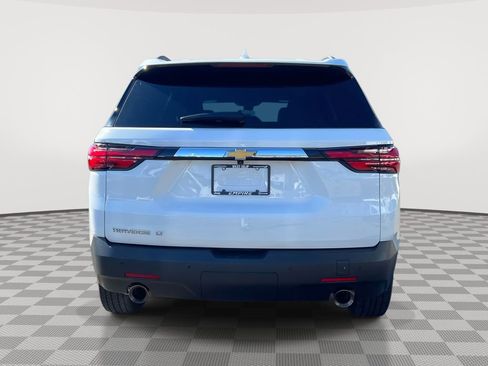 Used 2023 Chevrolet Traverse LT image 9