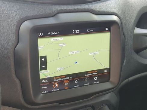 Used 2023 Jeep Renegade Latitude image 37