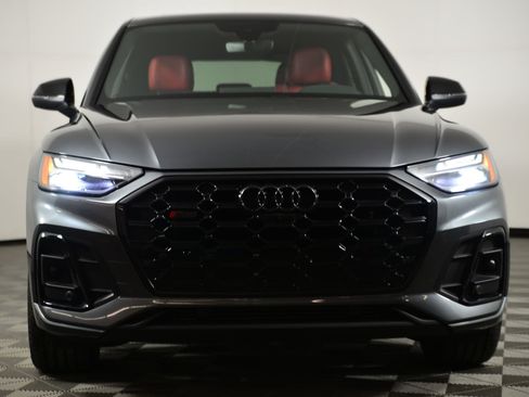 Used 2023 Audi SQ5 Premium Plus w/ Premium Plus Package image 5
