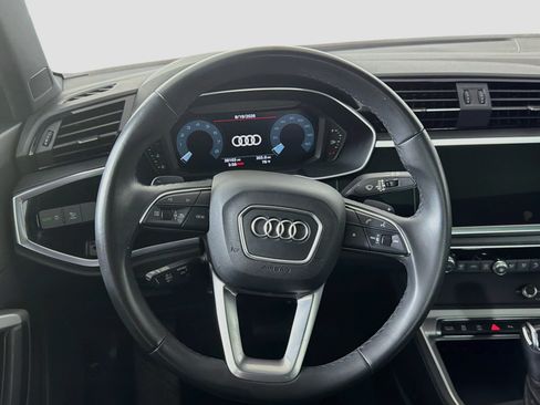 Used 2025 Audi Q3 2.0T Premium AWD/4WD image 16
