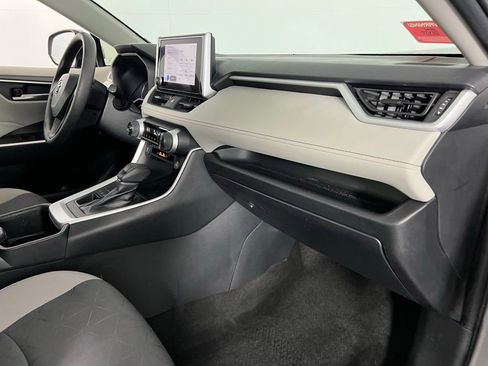 Used 2023 Toyota RAV4 XLE image 30