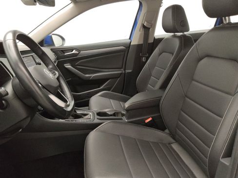 Used 2024 Volkswagen Jetta SE FWD image 17