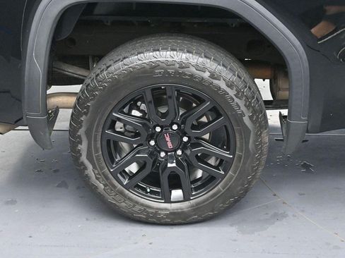 Used 2024 GMC Sierra 1500 Elevation AWD/4WD image 32