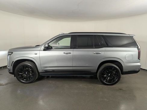 Used 2025 Cadillac Escalade Sport w/ Touring Package AWD/4WD image 5