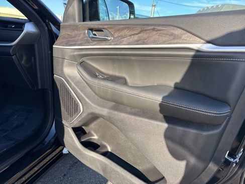 New 2026 Jeep Grand Cherokee Limited image 8