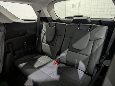 New 2026 Ford Explorer Active w/ Active Comfort Package AWD/4WD image 13