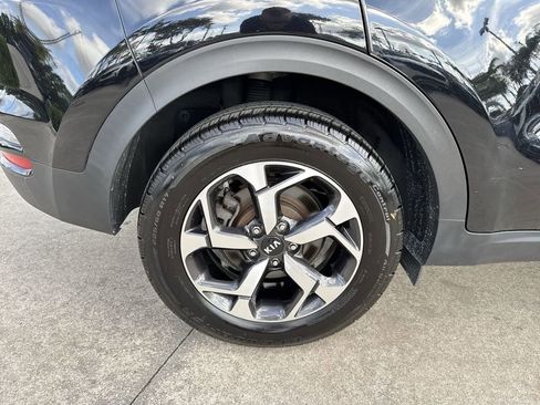 Used 2022 Kia Sportage LX image 60