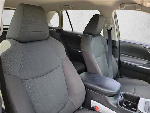 Used 2023 Toyota RAV4 XLE FWD image 15