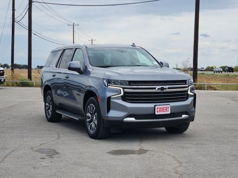 Used 2022 Chevrolet Tahoe LT w/ Luxury Package RWD image 3