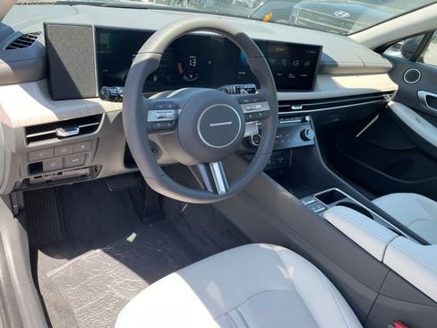 New 2025 Hyundai Sonata SEL image 9