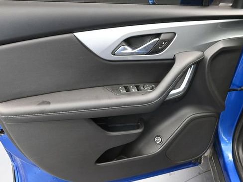 Used 2019 Chevrolet Blazer LT FWD image 25