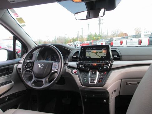 Used 2018 Honda Odyssey EX-L image 24