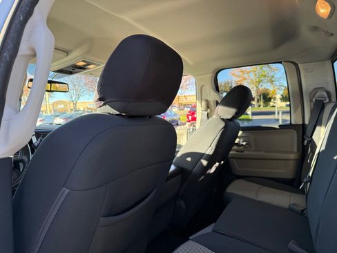 Used 2012 RAM 1500 Big Horn image 32