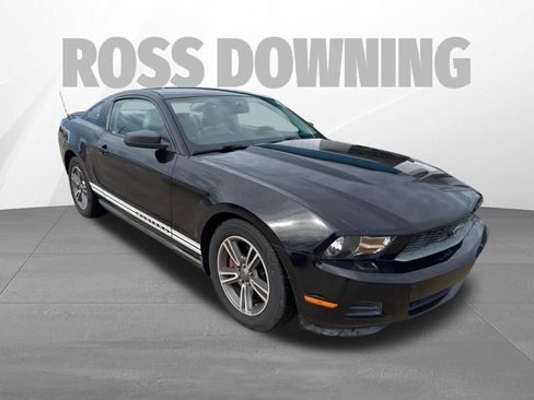 Used 2011 Ford Mustang Premium w/ 201A Rapid Spec Order Code RWD image 2