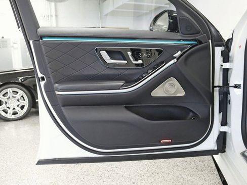 Used 2021 Mercedes-Benz S 580 4MATIC Sedan image 29