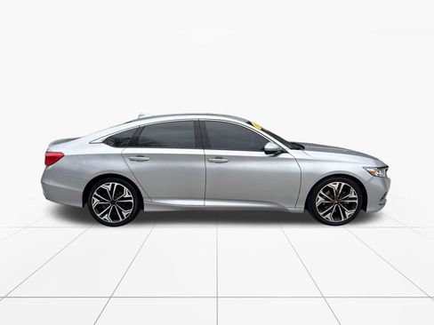 Used 2018 Honda Accord Sport image 10