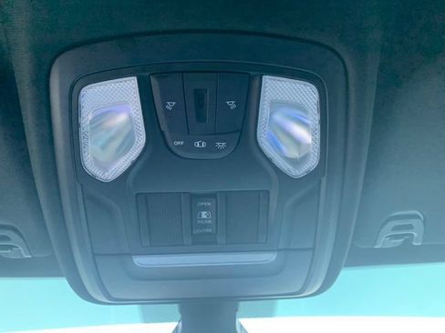 Used 2021 RAM 1500 Big Horn AWD/4WD image 32
