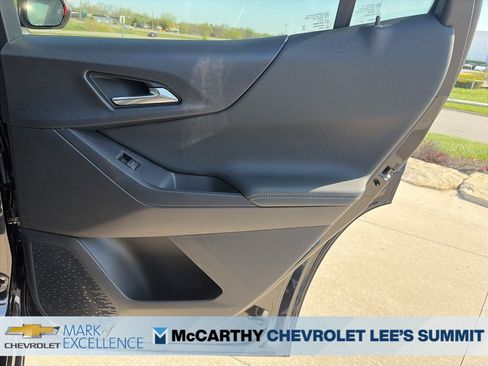 New 2026 Chevrolet Equinox LT w/ Convenience Package II AWD/4WD image 34