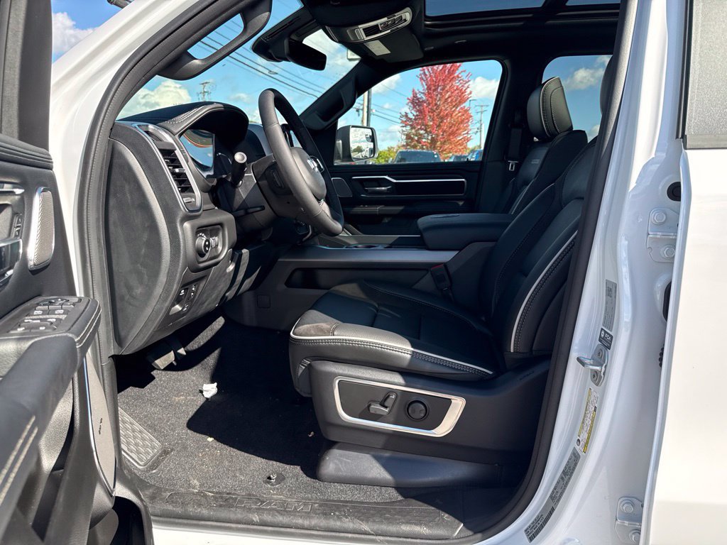 New 2027 RAM 1500 Laramie AWD/4WD image 17