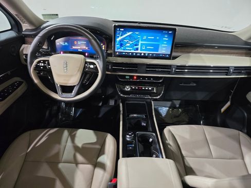 New 2026 Lincoln Corsair Reserve image 33