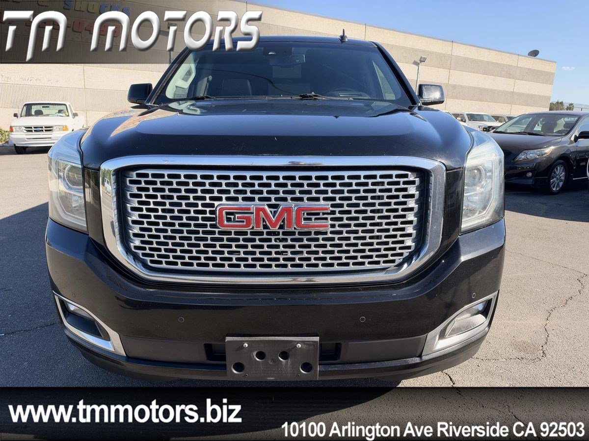 Used 2017 GMC Yukon XL Denali w/ Open Road Package RWD image 2