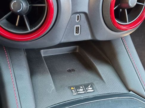Used 2019 Chevrolet Blazer RS FWD image 32