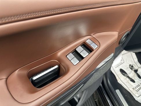 Certified 2025 Lincoln Navigator Reserve AWD/4WD image 15