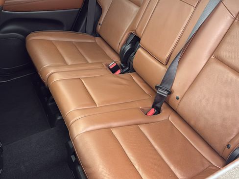 Used 2021 Jeep Grand Cherokee Overland image 29