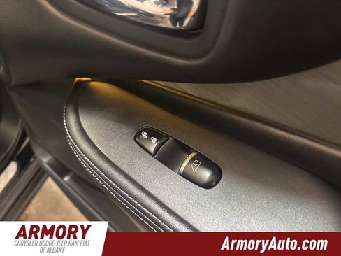 Used 2018 Nissan Murano Platinum w/ Cargo Package image 37