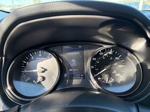 Used 2018 Nissan Rogue SV image 28