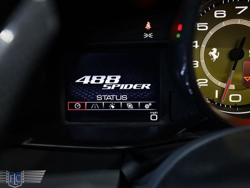 Used 2019 Ferrari 488 Spider image 33