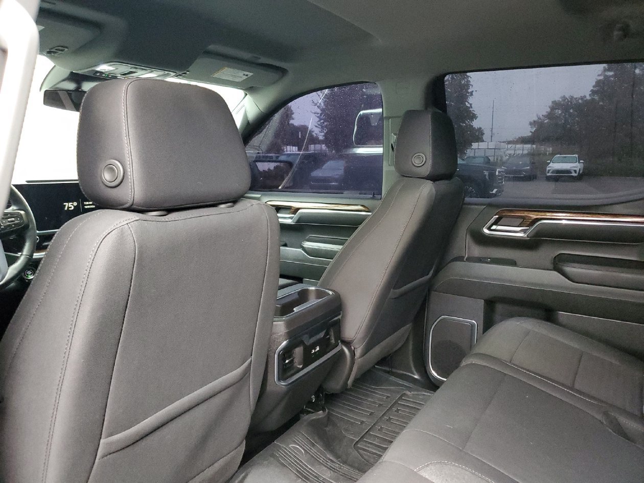 Used 2024 GMC Sierra 1500 Elevation w/ Preferred Package AWD/4WD image 10