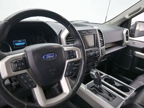 Used 2018 Ford F150 Lariat image 25