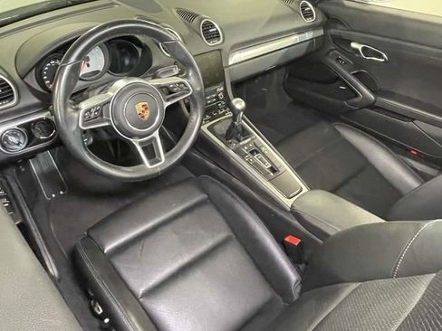 Used 2017 Porsche 718 Boxster S RWD image 4