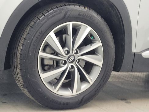 Used 2020 Hyundai Santa Fe SEL w/ Convenience Package image 31