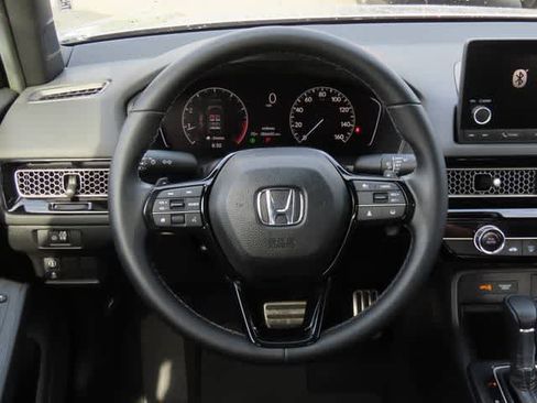 Used 2023 Honda Civic Sport image 18