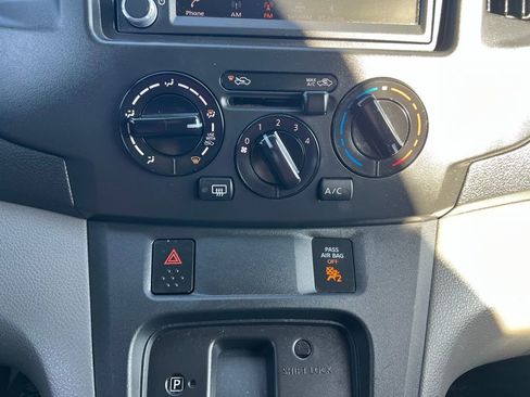 Used 2020 Nissan NV200 SV w/ Back Door Glass Package image 31
