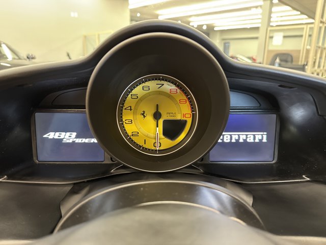 Used 2018 Ferrari 488 Spider RWD image 31