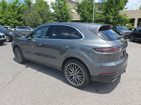 Used 2022 Porsche Cayenne S AWD/4WD image 5